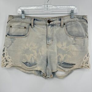 FREE PEOPLE Acid Wash Distressed Lace and Denim Jean Short Shorts Size 30